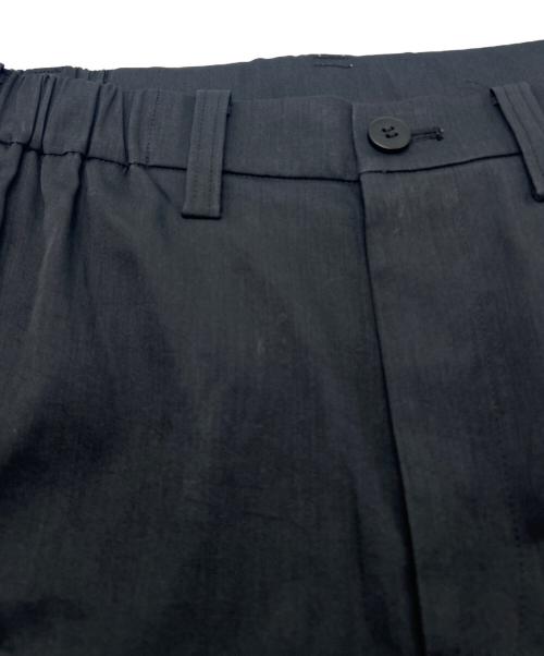 IM MEN（アイム メン）im MEN (アイム メン) AIR PLEATS TROUSERS　 ISSEY MIYAKE　LA43FF127 ブラック サイズ:2の古着・服飾アイテム