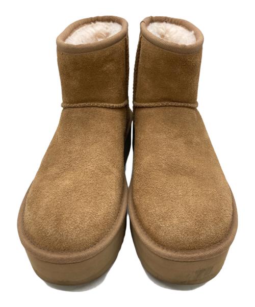 UGG（アグ）UGG (アグ) CLASSIC MINI PLATFORM ベージュ サイズ:25の古着・服飾アイテム
