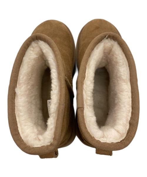 UGG（アグ）UGG (アグ) CLASSIC MINI PLATFORM ベージュ サイズ:25の古着・服飾アイテム