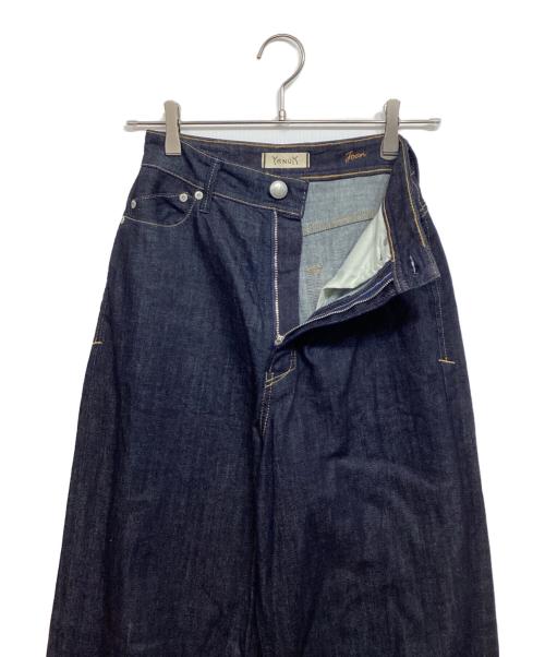YANUK（ヤヌーク）YANUK (ヤヌーク) ルーズストレート JOAN デニムパンツ インディゴ サイズ:23の古着・服飾アイテム