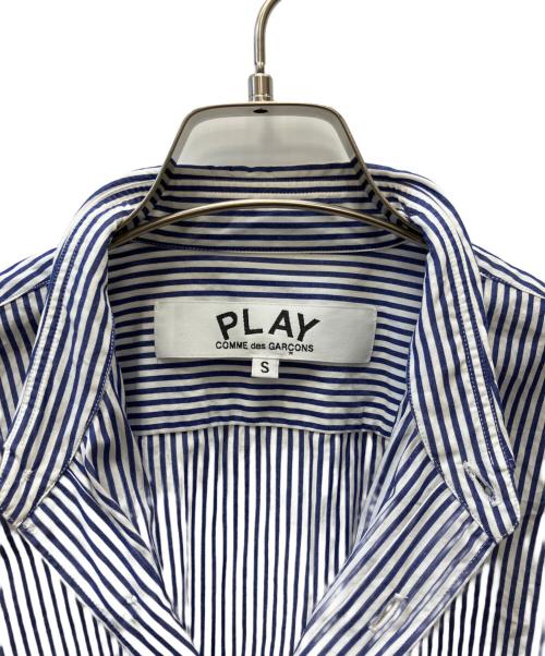 PLAY COMME des GARCONS（プレイコムデギャルソン）PLAY COMME des GARCONS (プレイコムデギャルソン) Stripe Shirt With Black Emblem Pattern A ネイビー サイズ:Sの古着・服飾アイテム