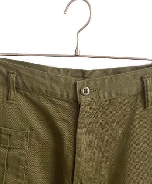 BLACK Scandal Yohji Yamamoto（ブラックスキャンダルヨウジヤマモト）BLACK Scandal Yohji Yamamoto (ブラックスキャンダルヨウジヤマモト) KATSURAGI NO TUCK WORK PANTS グリーン サイズ:2の古着・服飾アイテム