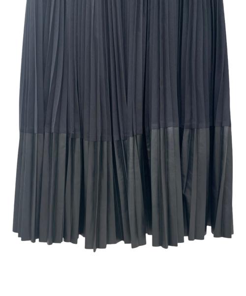 HYKE（ハイク）HYKE (ハイク) TAFFETA×FAUX LEATHER PLEATED SKIRT ブラック サイズ:1の古着・服飾アイテム