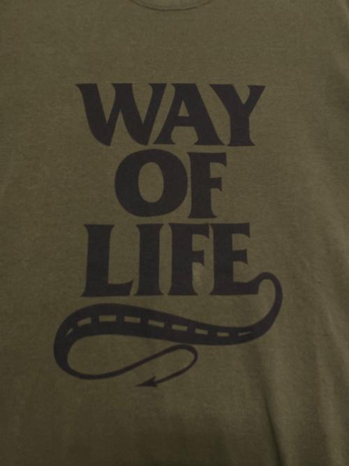 WTAPS（ダブルタップス）WTAPS (ダブルタップス) RATS (ラッツ) WAY OF LIFE コラボプリントTシャツ オリーブ サイズ:XXLの古着・服飾アイテム