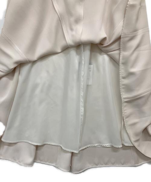 ANAYI（アナイ）ANAYI (アナイ) レザーライクマチフレアスカート アイボリー サイズ:36の古着・服飾アイテム