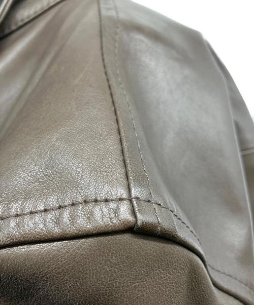 EMMETI（エンメティ）EMMETI (エンメティ) ラムスキンダブルライダースジャケット ブラウン サイズ:42の古着・服飾アイテム