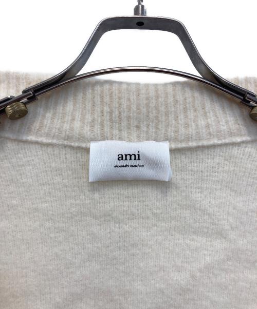 AMI Alexandre Mattiussi（アミアレクサンドルマテュッシ）AMI Alexandre Mattiussi (アミアレクサンドルマテュッシ) ハートロゴVネックカーディガン ホワイト サイズ:XSの古着・服飾アイテム