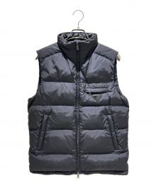 PRADA SPORTS（プラダスポーツ）の古着「トライアングルロゴダウンベスト SGH191」｜ブラック