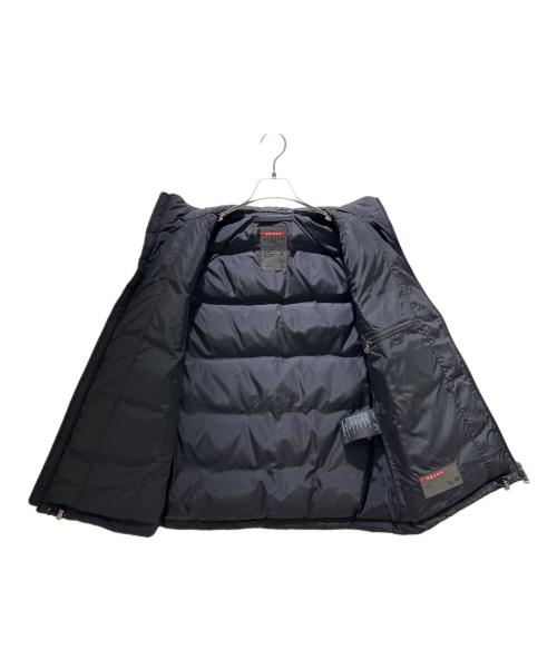 PRADA SPORTS（プラダスポーツ）PRADA SPORTS (プラダスポーツ) トライアングルロゴダウンベスト SGH191 ブラック サイズ:48の古着・服飾アイテム