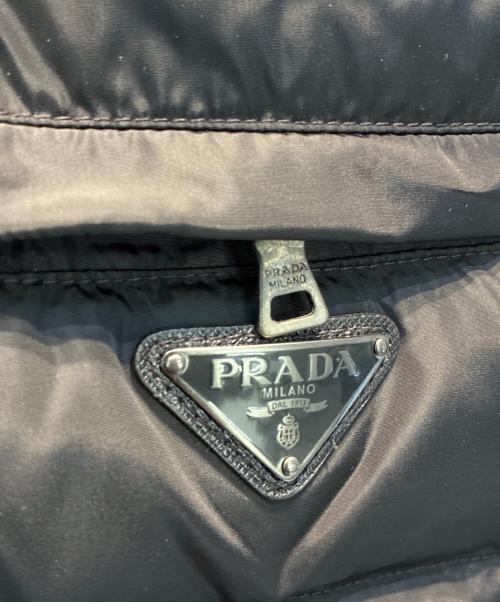PRADA SPORTS（プラダスポーツ）PRADA SPORTS (プラダスポーツ) トライアングルロゴダウンベスト SGH191 ブラック サイズ:48の古着・服飾アイテム