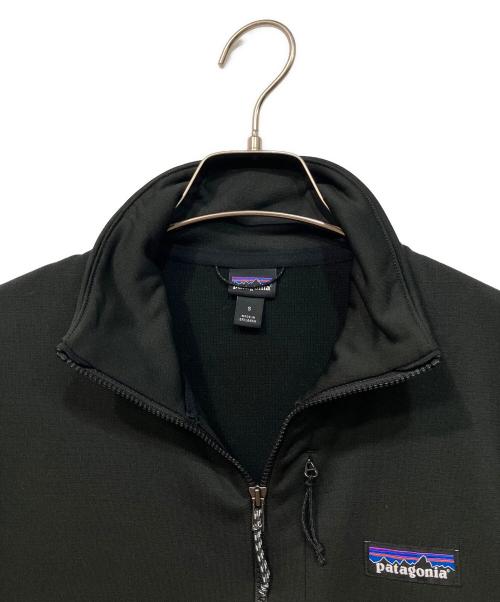 Patagonia（パタゴニア）Patagonia (パタゴニア) R1サーマルジャケット ブラック サイズ:SIZE Sの古着・服飾アイテム