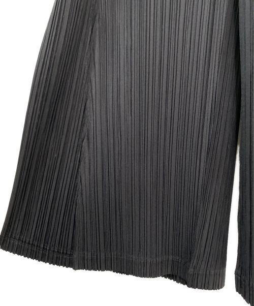 PLEATS PLEASE（プリーツプリーズ）PLEATS PLEASE (プリーツプリーズ) THICKER BOTTOMS 1 ブラック サイズ:4の古着・服飾アイテム