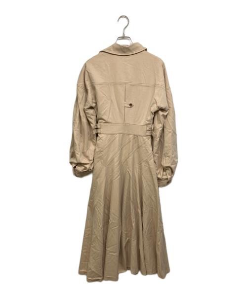 L'AUBE BLANC（ローブ ブラン）L'AUBE BLANC (ローブ ブラン) Asymmetric Side Buckle Dress ベージュ サイズ:Sの古着・服飾アイテム