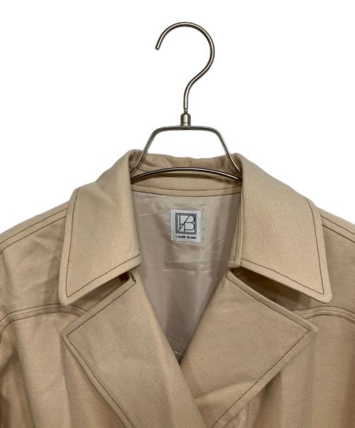 L'AUBE BLANC（ローブ ブラン）L'AUBE BLANC (ローブ ブラン) Asymmetric Side Buckle Dress ベージュ サイズ:Sの古着・服飾アイテム