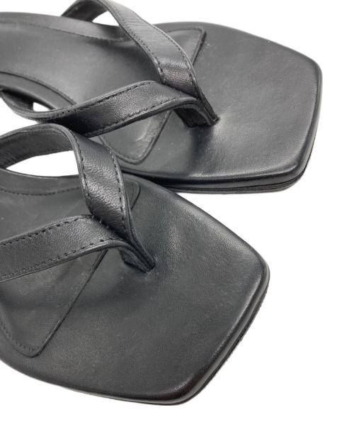 toteme（トーテム）toteme (トーテム) THE FLIP FLOP HEEL ブラック サイズ:36の古着・服飾アイテム