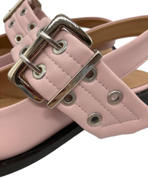 GANNI（ガニー）Ganni (ガニー) Feminine Buckle Ballerina ピンク サイズ:37の古着・服飾アイテム