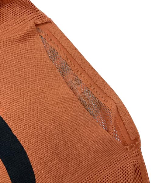 ISSEY MIYAKE（イッセイミヤケ）ISSEY MIYAKE (イッセイミヤケ) ドルマンスリーブニット オレンジ サイズ:2の古着・服飾アイテム