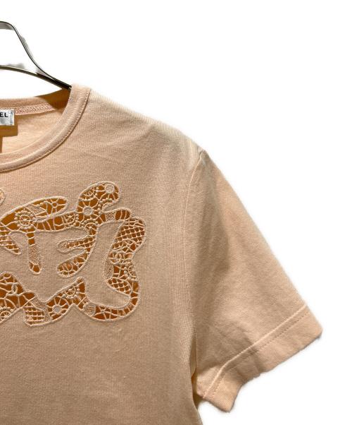 CHANEL（シャネル）CHANEL (シャネル) カットワーク刺繍Tシャツ サーモンピンク サイズ:34/36の古着・服飾アイテム