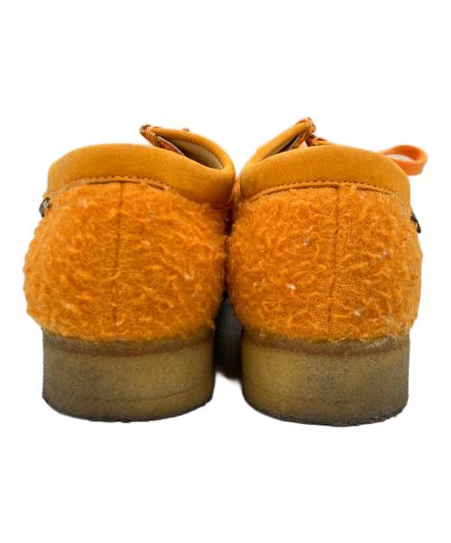 CLARKS ORIGINALS（クラークス オリジナルズ）CLARKS ORIGINALS (クラークス オリジナルズ) Aime Leon Dore (エメレオンドレ) ワラビーブーツ オレンジ サイズ:26の古着・服飾アイテム