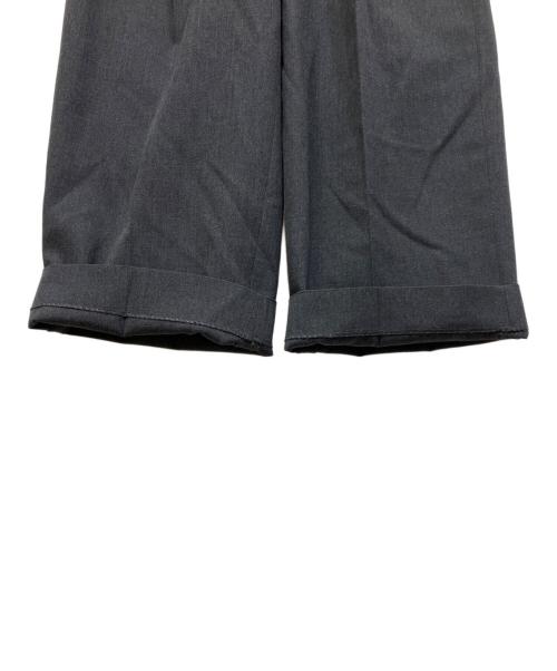 MARKAWARE（マーカウェア）MARKAWARE (マーカウェア) DOUBLE PLEATED TROUSERS ORGANIC WOOL SURVIVALCLOTH グレー サイズ:1の古着・服飾アイテム
