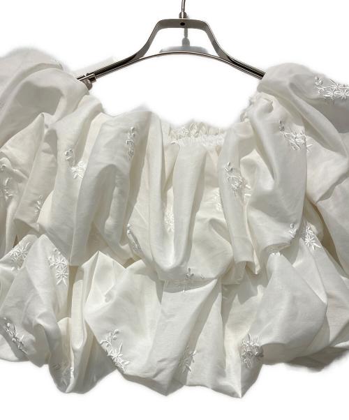 sheller（シェリエ）sheller (シェリエ) BLOOM embroidery tops ホワイト サイズ:Fの古着・服飾アイテム