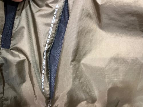 DESCENTE（デサント）DESCENTE (デサント) アウトドアウェア(ジャケット) キャメル サイズ:SIZE　Mの古着・服飾アイテム