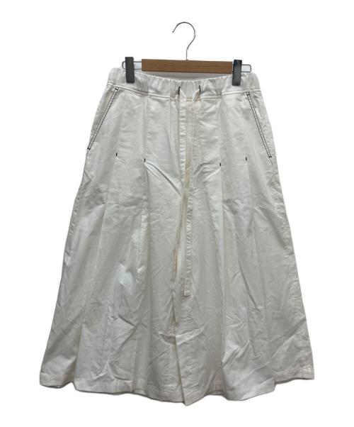 masu（エムエーエスユー）masu (エムエーエスユー) LUCIE PLEATED SHORTS ホワイト サイズ:46の古着・服飾アイテム
