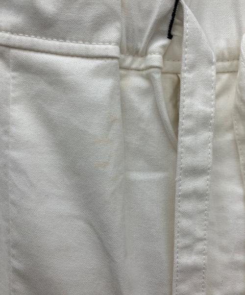 masu（エムエーエスユー）masu (エムエーエスユー) LUCIE PLEATED SHORTS ホワイト サイズ:46の古着・服飾アイテム