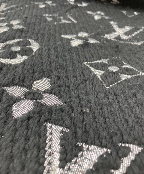 LOUIS VUITTON（ルイ ヴィトン）LOUIS VUITTON (ルイ ヴィトン) エシャルプロゴマニアシャイン マフラー　	モノグラム ブラック サイズ:-の古着・服飾アイテム