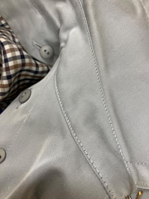 Aquascutum（アクアスキュータム）Aquascutum (アクアスキュータム) 1454010-93　トレンチコート ライトグレー サイズ:6の古着・服飾アイテム