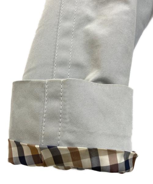 Aquascutum（アクアスキュータム）Aquascutum (アクアスキュータム) 1454010-93　トレンチコート ライトグレー サイズ:6の古着・服飾アイテム
