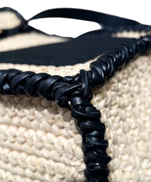 Valextra（ヴァレクストラ）Valextra (ヴァレクストラ) バケットバッグ マイクロ ラフィア ナチュラル×ブラックの古着・服飾アイテム