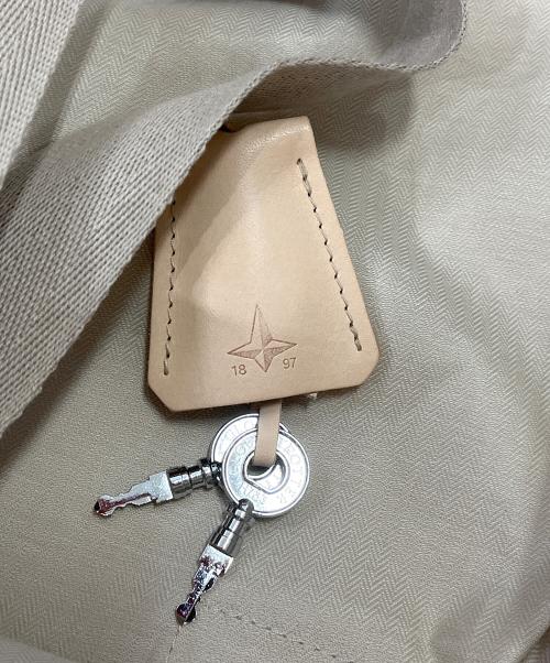 GLOBE-TROTTER（グローブトロッター）GLOBE-TROTTER (グローブトロッター) ミディアム チェックイン - 4ホイールの古着・服飾アイテム