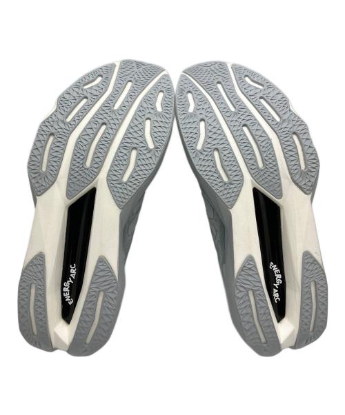 NEW BALANCE（ニューバランス）NEW BALANCE (ニューバランス) District Vision (ディストリクトヴィジョン) スニーカー ライトグレー サイズ:27 未使用品の古着・服飾アイテム