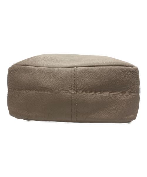 YOUNG & OLSEN The DRYGOODS STORE（ヤングアンドオルセン ザ ドライグッズストア）YOUNG & OLSEN The DRYGOODS STORE (ヤングアンドオルセン ザ ドライグッズストア) レザートートバッグ ベージュ サイズ:-の古着・服飾アイテム