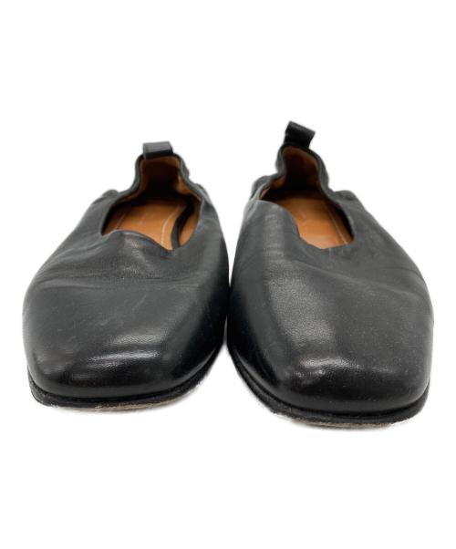 J&M DAVIDSON（ジェイ＆エム デヴィッドソン）J&M DAVIDSON (ジェイ＆エム デヴィッドソン) フラットパンプス ブラック サイズ:36の古着・服飾アイテム