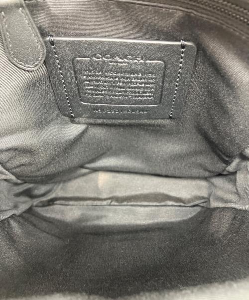 COACH（コーチ）COACH (コーチ) トラック パックキャンバスボディバッグ ブラックの古着・服飾アイテム