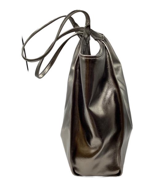 CHARLES & KEITH（チャールズアンドキース）CHARLES & KEITH (チャールズアンドキース) Siannaクリンクルエフェクトスラウチートートバッグ　CK2-30782457 PEWTER XL シルバー サイズ:-の古着・服飾アイテム