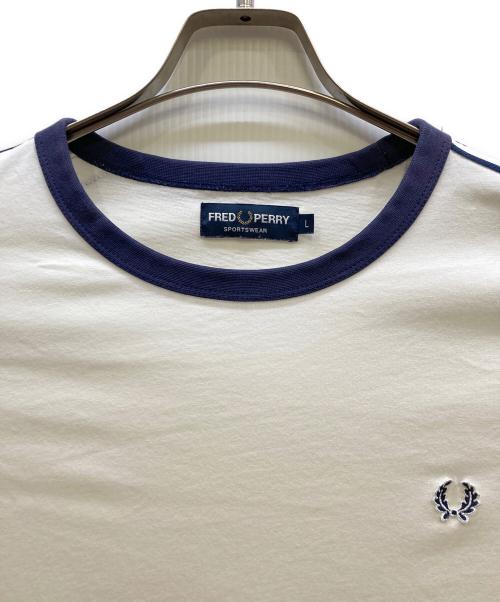 FRED PERRY（フレッドペリー）FRED PERRY (フレッドペリー) テープドリンガーTシャツ ホワイト サイズ:Lの古着・服飾アイテム