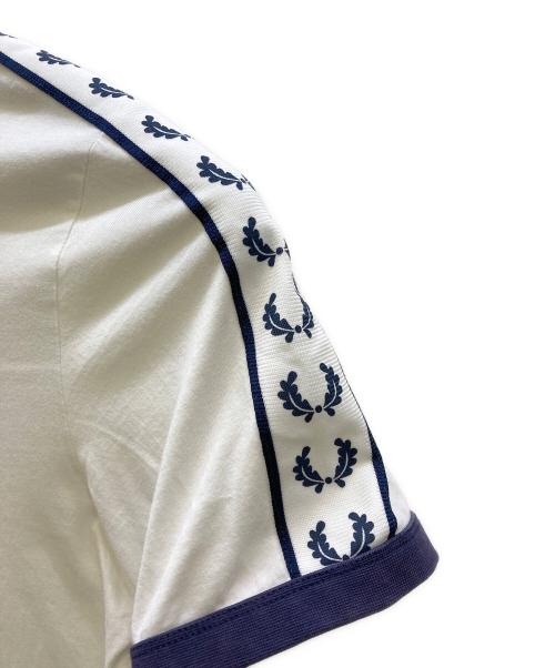 FRED PERRY（フレッドペリー）FRED PERRY (フレッドペリー) テープドリンガーTシャツ ホワイト サイズ:Lの古着・服飾アイテム