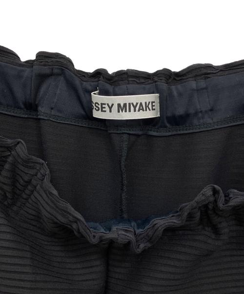 ISSEY MIYAKE（イッセイミヤケ）ISSEY MIYAKE (イッセイミヤケ) 変形パンツ ブラック サイズ:1の古着・服飾アイテム