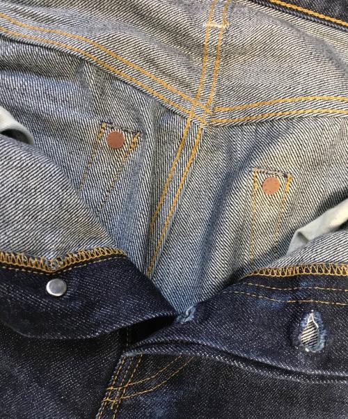 LEVI'S VINTAGE CLOTHING（リーバイス ビンテージ クロージング）LEVI'S VINTAGE CLOTHING (リーバイス ビンテージ クロージング) 501XX セルヴィッチデニムパンツ インディゴ サイズ:W30 L32の古着・服飾アイテム