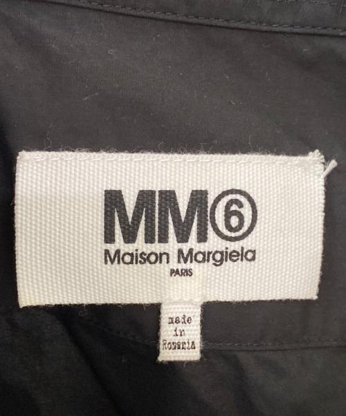 MM6 Maison Margiela（エムエムシックスメゾンマルジェラ）MM6 Maison Margiela (エムエムシックスメゾンマルジェラ) ハーフストライプノースリーブシャツ ベージュ×ブラック サイズ:40の古着・服飾アイテム