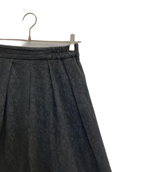 HER LIP TO（ハーリップトゥ）Her lip to (ハーリップトゥ) floral jacquard volume skirt ブラック サイズ:Mの古着・服飾アイテム
