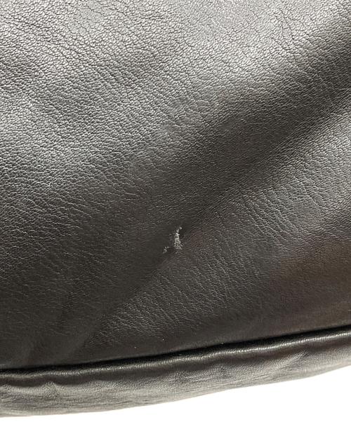 Y's（ワイズ）Y's (ワイズ) SEMI GLOSS SOFT LEATHER LEATHER BODY BAG ブラックの古着・服飾アイテム