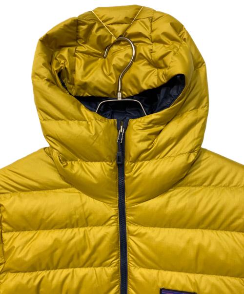 Patagonia（パタゴニア）Patagonia (パタゴニア) ダウン セーター フーディ プルオーバー イエロー サイズ:SIZE XSの古着・服飾アイテム