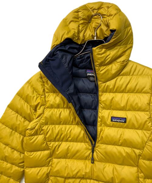 Patagonia（パタゴニア）Patagonia (パタゴニア) ダウン セーター フーディ プルオーバー イエロー サイズ:SIZE XSの古着・服飾アイテム