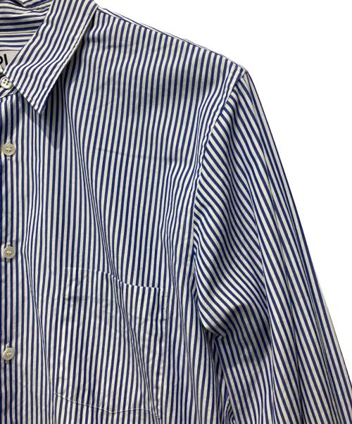 PLAY COMME des GARCONS（プレイコムデギャルソン）PLAY COMME des GARCONS (プレイコムデギャルソン) ストライプシャツ ブルー サイズ:Mの古着・服飾アイテム