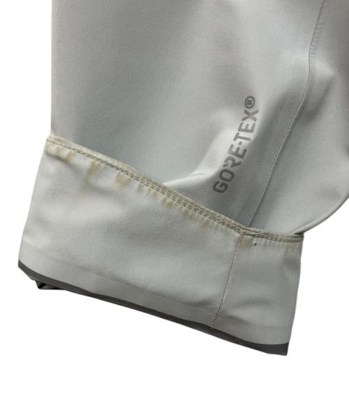 ARC'TERYX（アークテリクス）ARC'TERYX (アークテリクス) アウトドアウェア(アンドラコート) ライトグレー サイズ:SIZE Sの古着・服飾アイテム