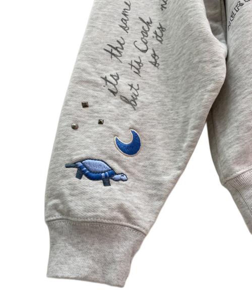 COACH（コーチ）COACH (コーチ) スケッチ プリント クルーネック スウェットシャツ グレー サイズ:Sの古着・服飾アイテム